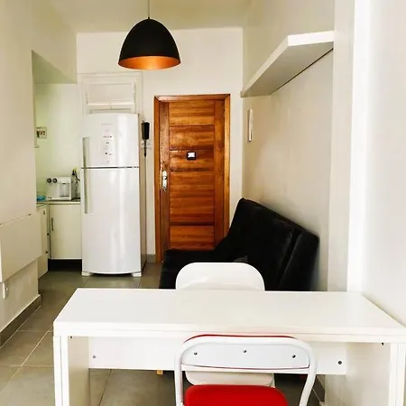Studio Reformado Perto da Praia-2